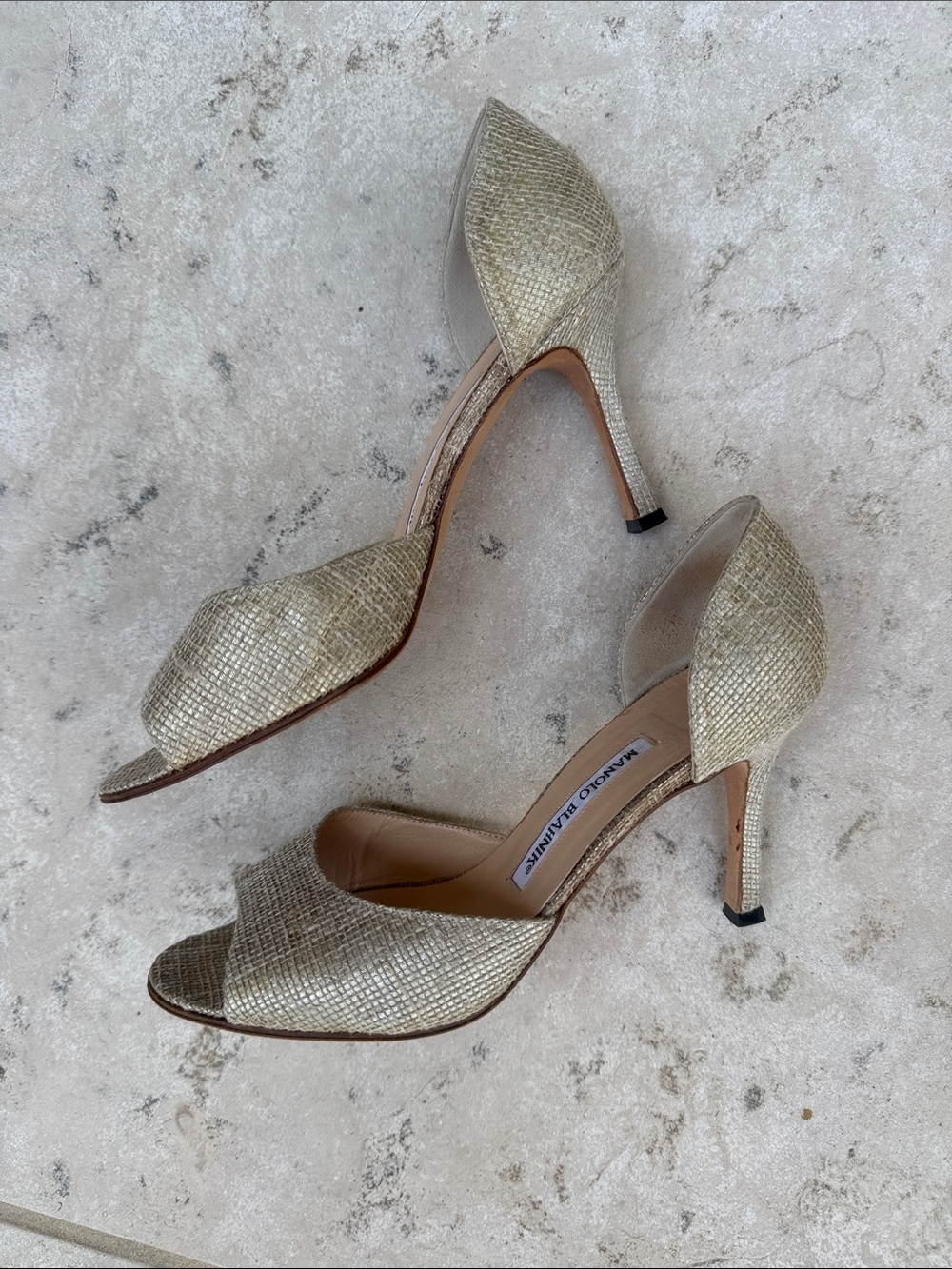 Manolo Blahnik Beige Tweed D'Orsay Heels - Picture 2 of 3
